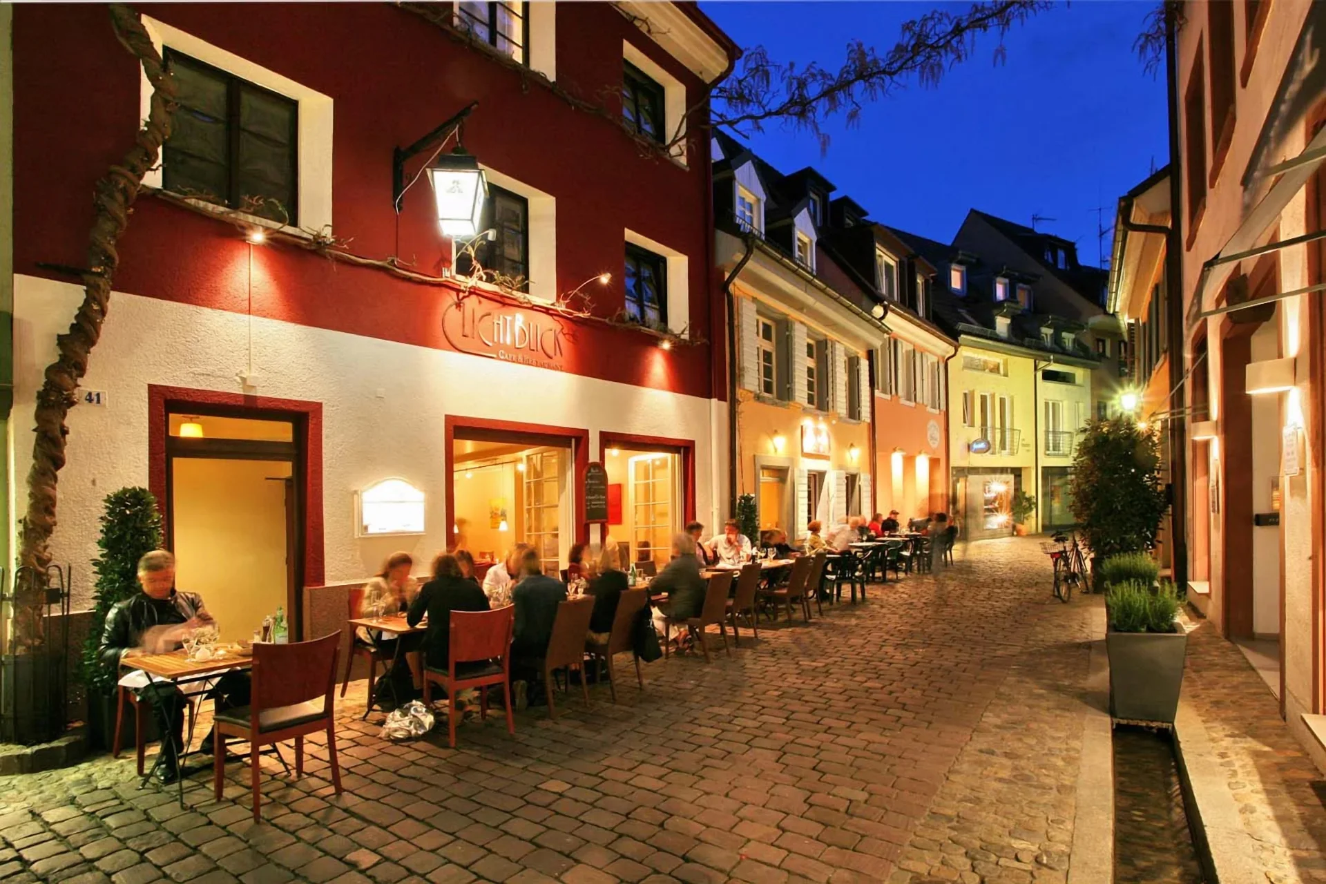 Blick ins Restaurant Lichtblick, Freiburg