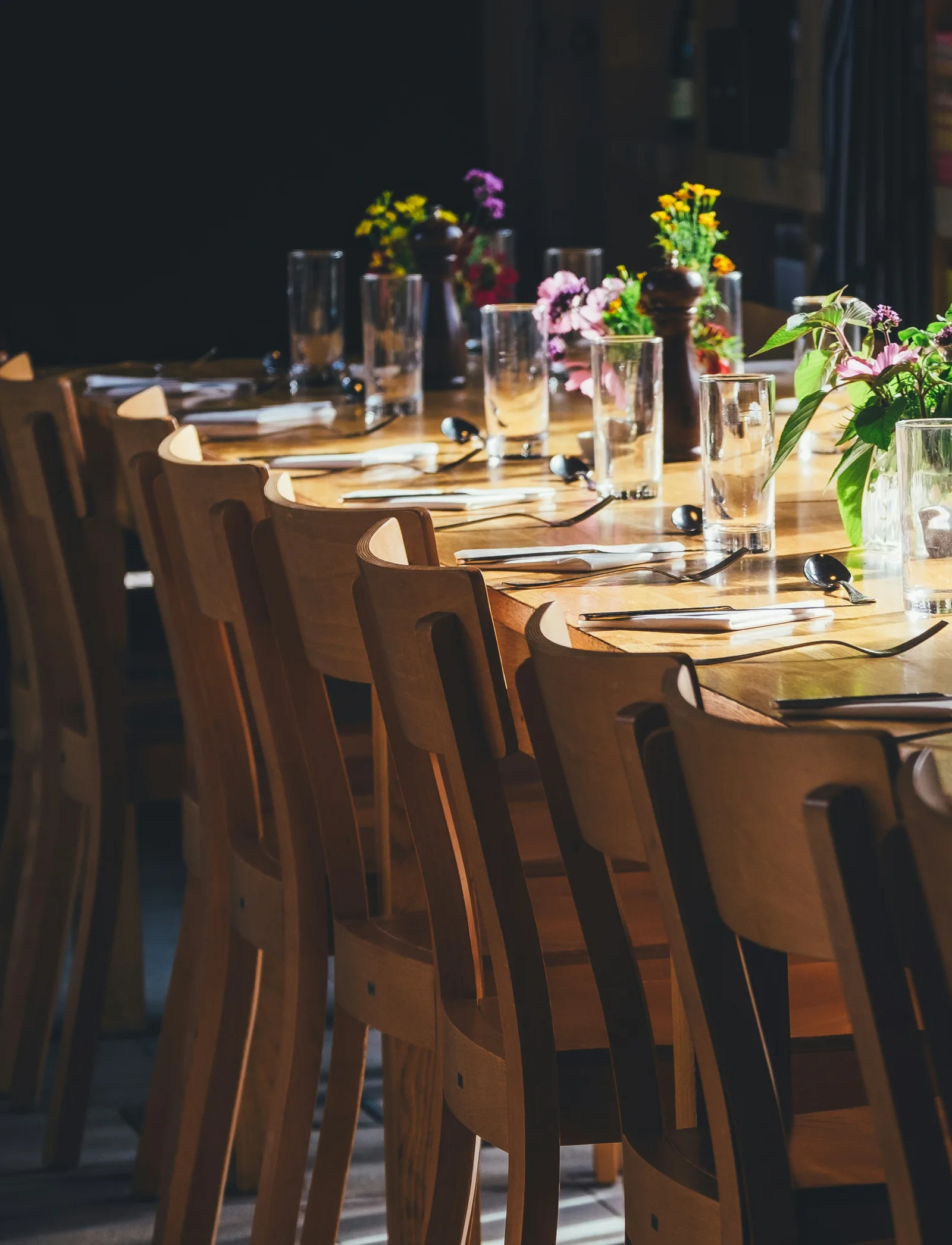 Festlich gedeckter Tisch im Restaurant Lichtblick